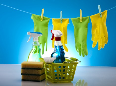 Move out cleaning service preparing a Maidavale apartment for handover